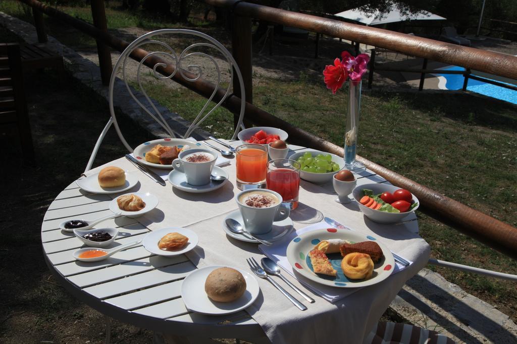 Tenuta Terre Di Bosco Oasi Di Relax Nel Cilento Сан-Джованни-а-Пиро Экстерьер фото