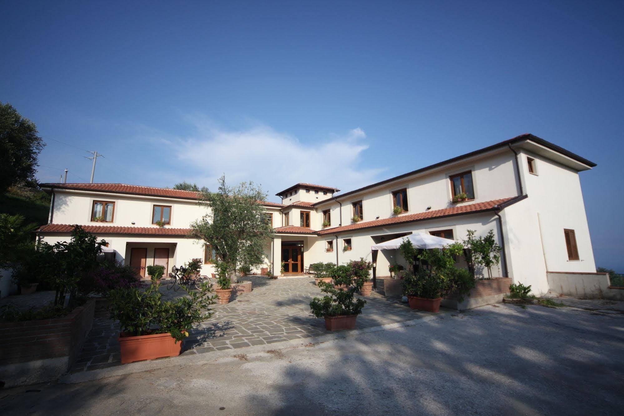 Tenuta Terre Di Bosco Oasi Di Relax Nel Cilento Сан-Джованни-а-Пиро Экстерьер фото